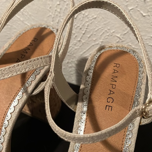 Rampage Natural Met Linen BNWT Beautiful heels for a fun night out. Very stylish - Picture 10 of 12